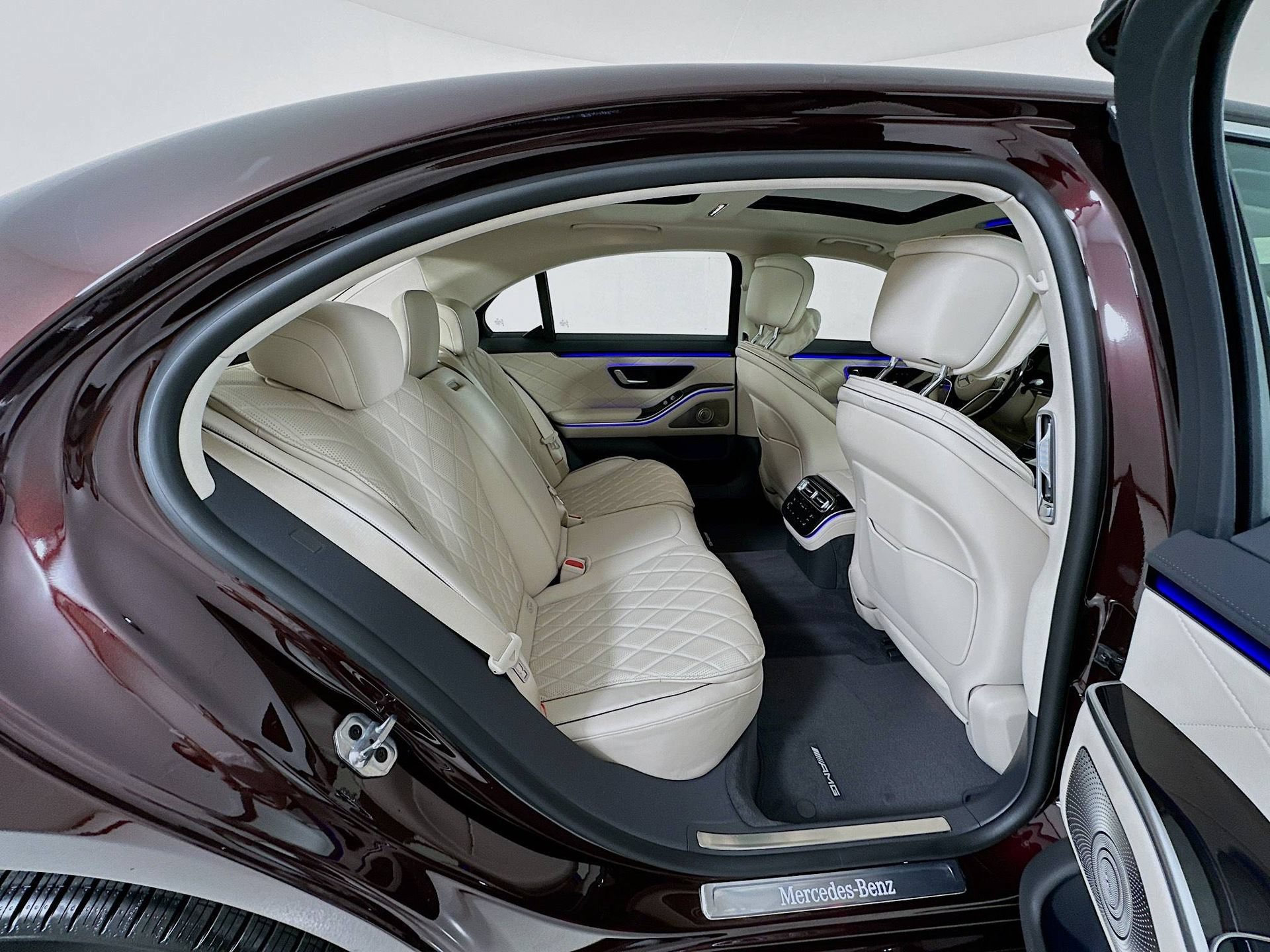 New 2026 Mercedes-Benz S 580 4MATIC Sedan image 31