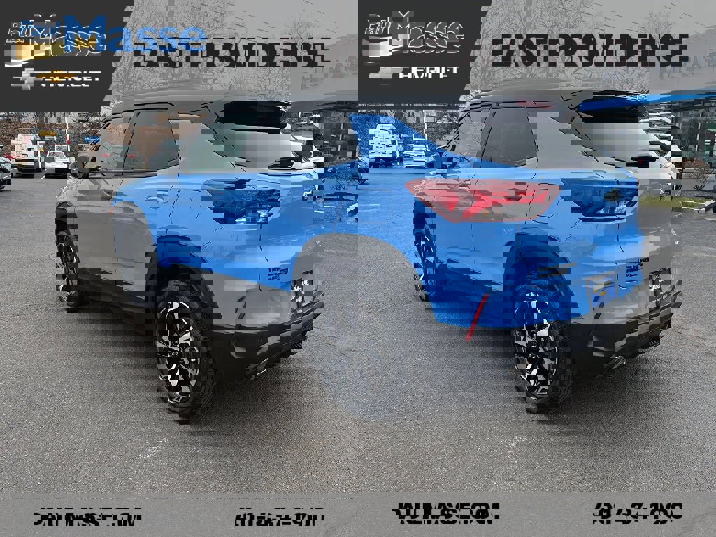 Used 2023 Chevrolet TrailBlazer RS w/ Sun and Liftgate Package image 5