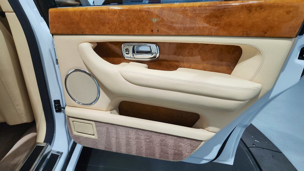 Used 2003 Bentley Arnage R RWD image 32