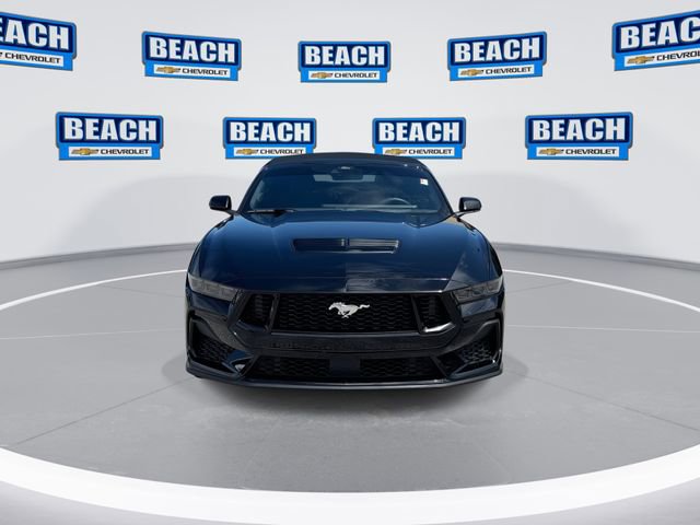 Used 2025 Ford Mustang GT Premium RWD image 3