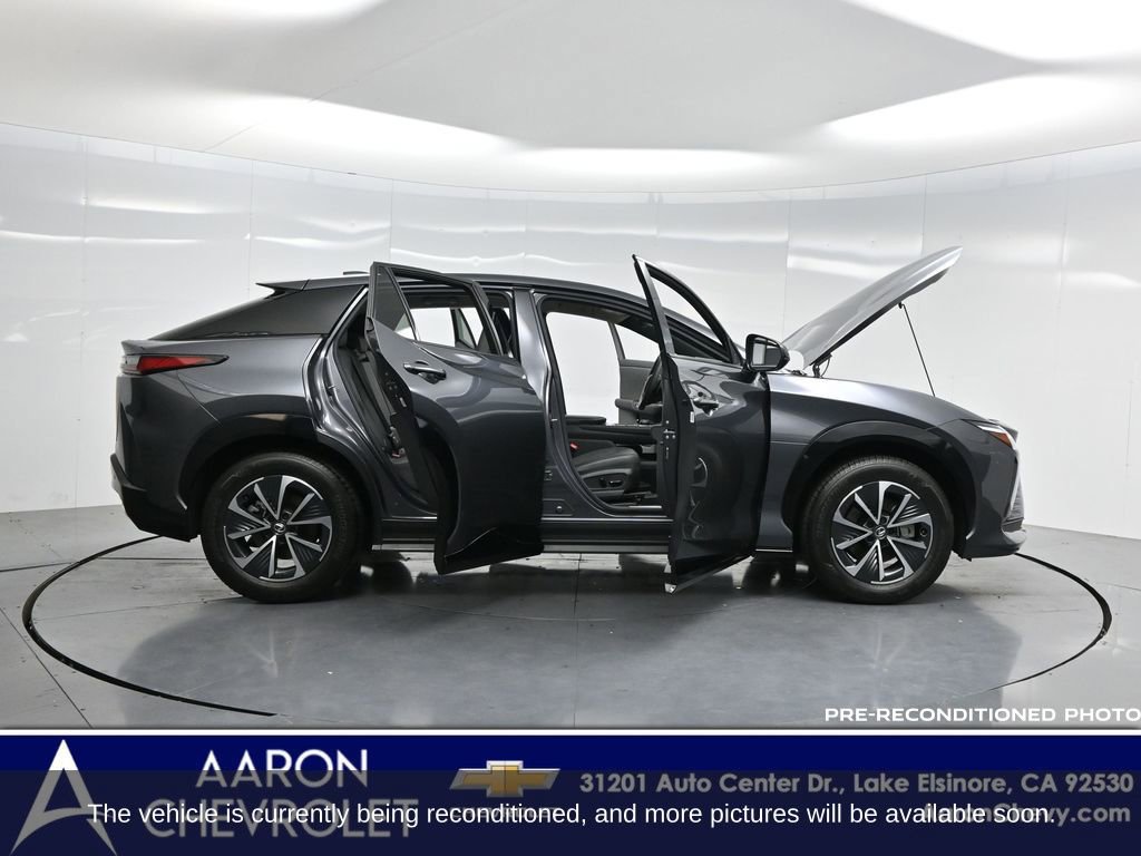 Used 2024 Lexus RZ 300e Premium image 3