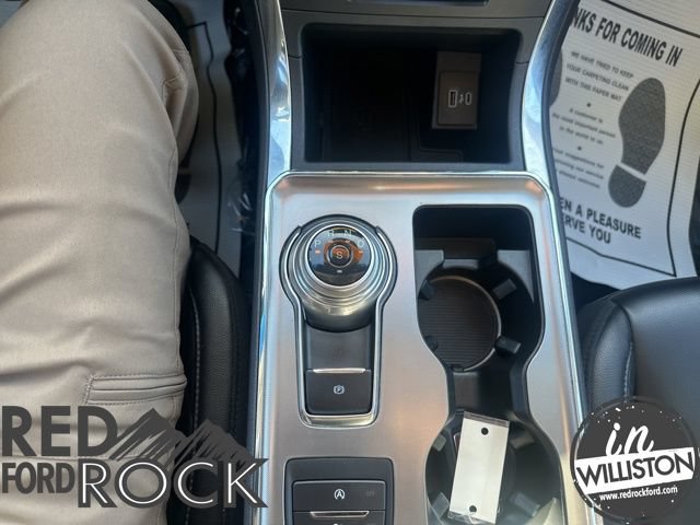Used 2024 Ford Edge Titanium AWD/4WD image 20