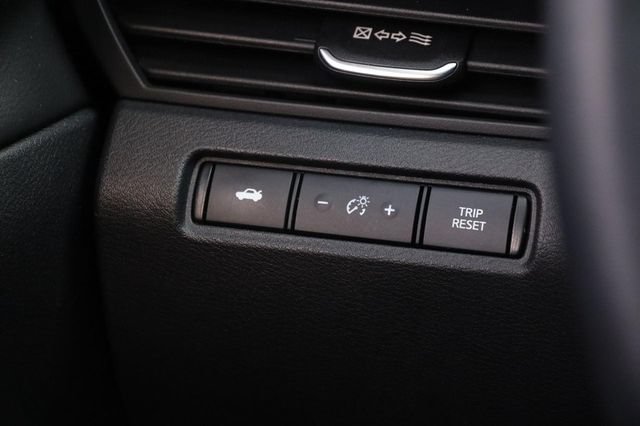 Used 2021 Nissan Altima 2.5 SR w/ SR Premium Package FWD image 20