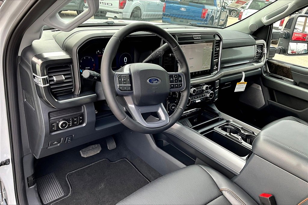 New 2026 Ford F250 Lariat w/ Black Appearance Package image 4
