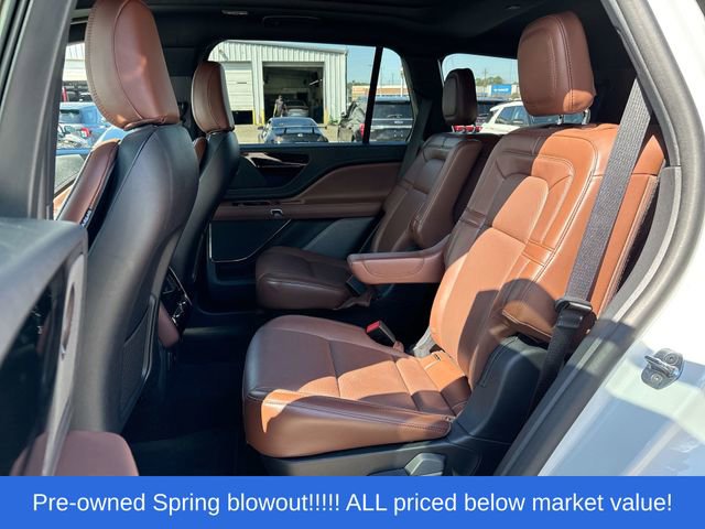 Used 2025 Lincoln Aviator Reserve AWD/4WD image 18
