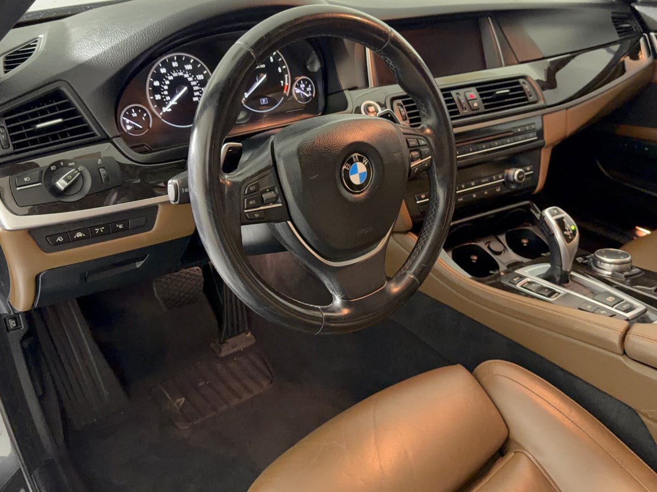 Used 2016 BMW 535i Sedan RWD image 4
