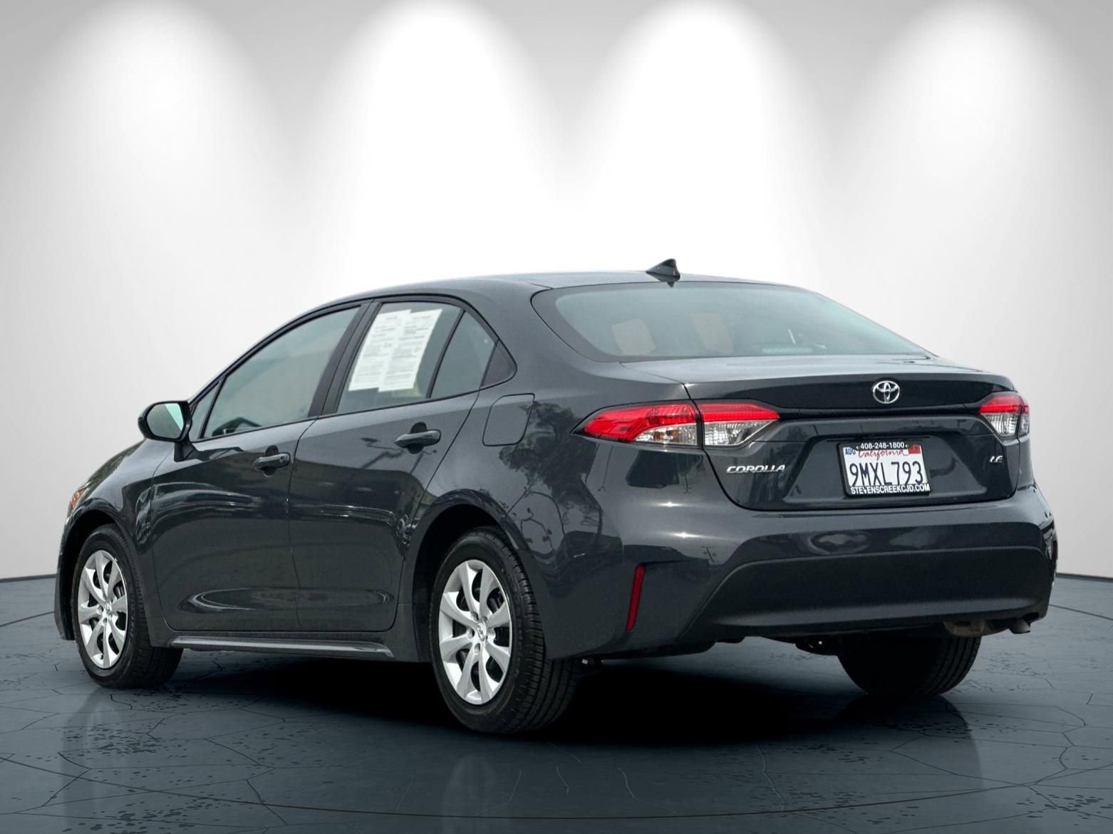 Used 2023 Toyota Corolla LE image 6