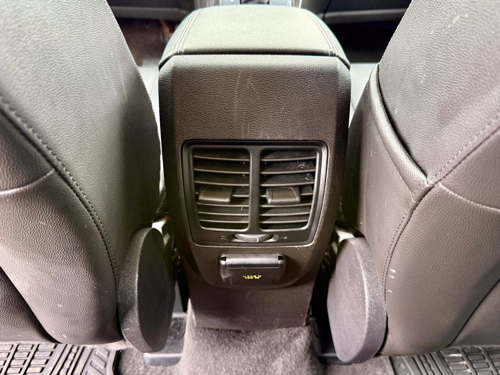 Used 2016 Ford Escape Titanium AWD/4WD image 34