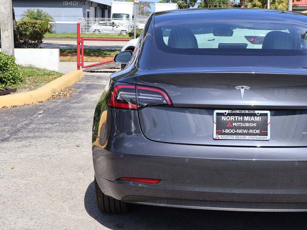 Used 2018 Tesla Model 3 Long Range AWD/4WD image 16