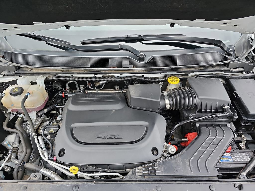 Used 2024 Chrysler Pacifica Touring-L FWD image 30
