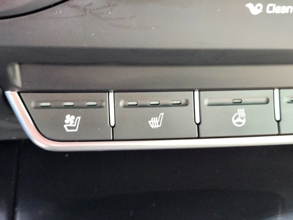 Used 2017 Kia Sorento SX AWD/4WD image 23