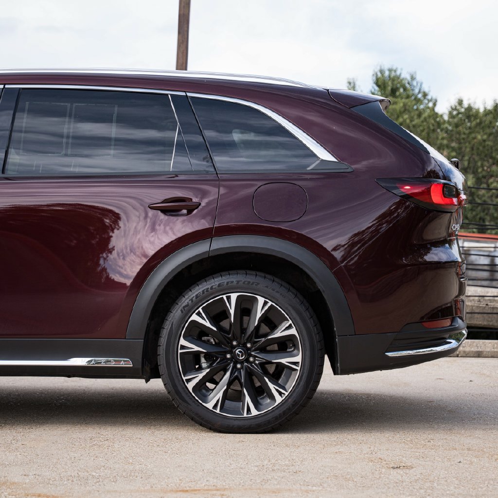 Used 2024 MAZDA CX-90 Plug-In Hybrid w/ Premium Plus AWD/4WD image 4