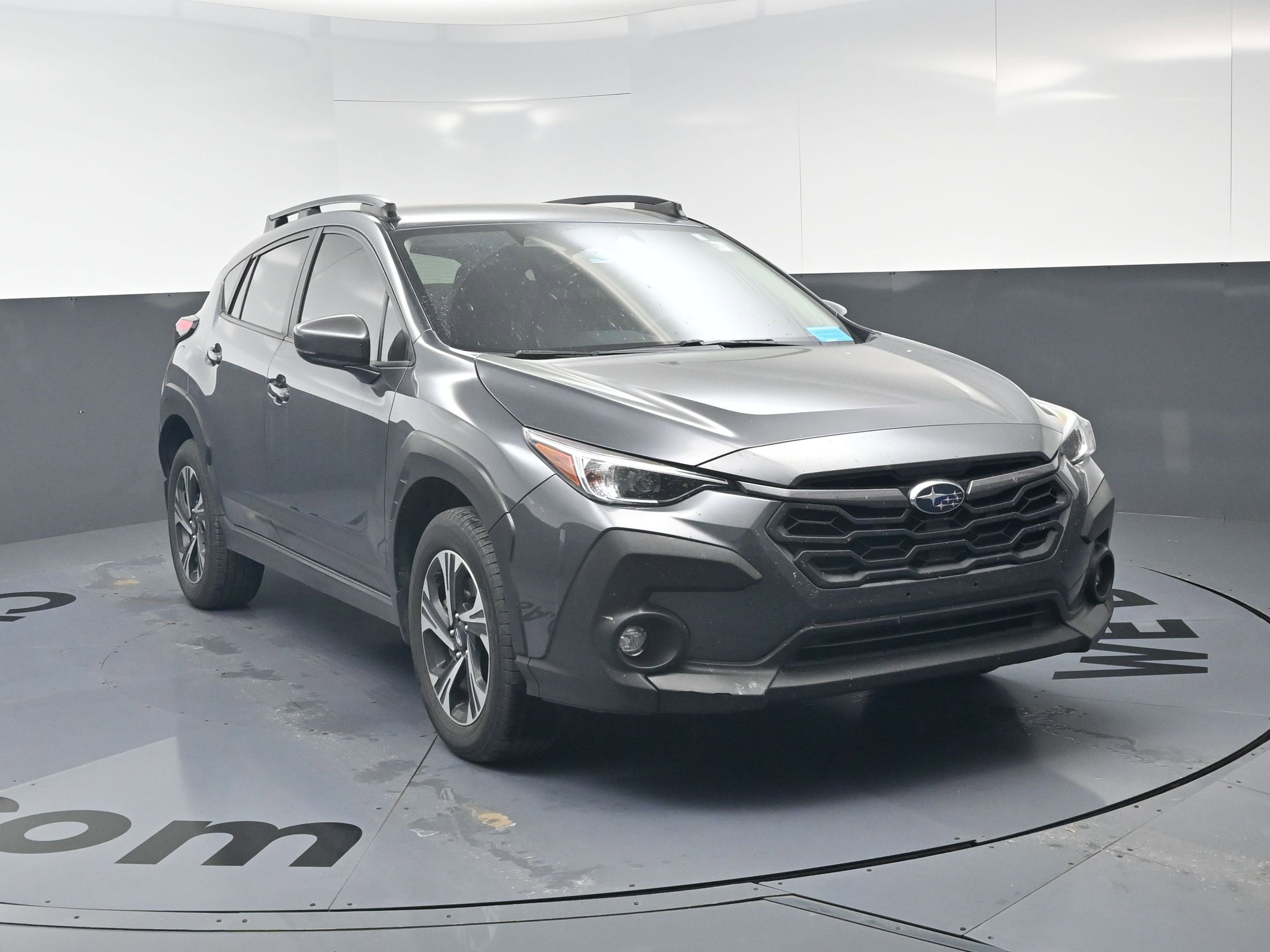 Used 2024 Subaru Crosstrek 2.0i Premium AWD/4WD image 3