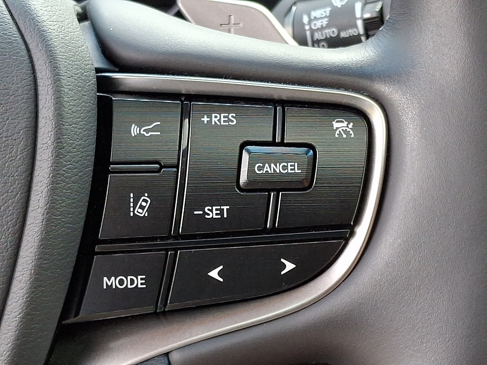 Certified 2022 Lexus ES 300h w/ Accessory Package 2 FWD image 23