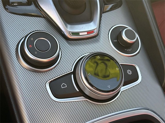 Used 2022 Alfa Romeo Giulia Veloce image 39