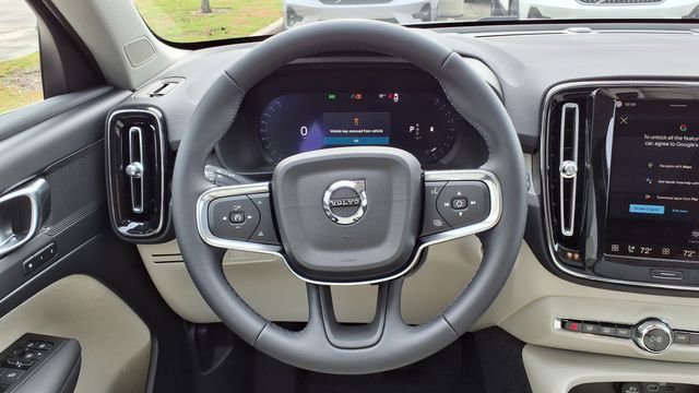 New 2026 Volvo XC40 B5 Plus w/ Protection Package Premier image 20