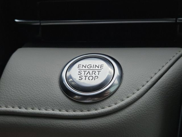 New 2026 Lincoln Nautilus Premier AWD/4WD image 16