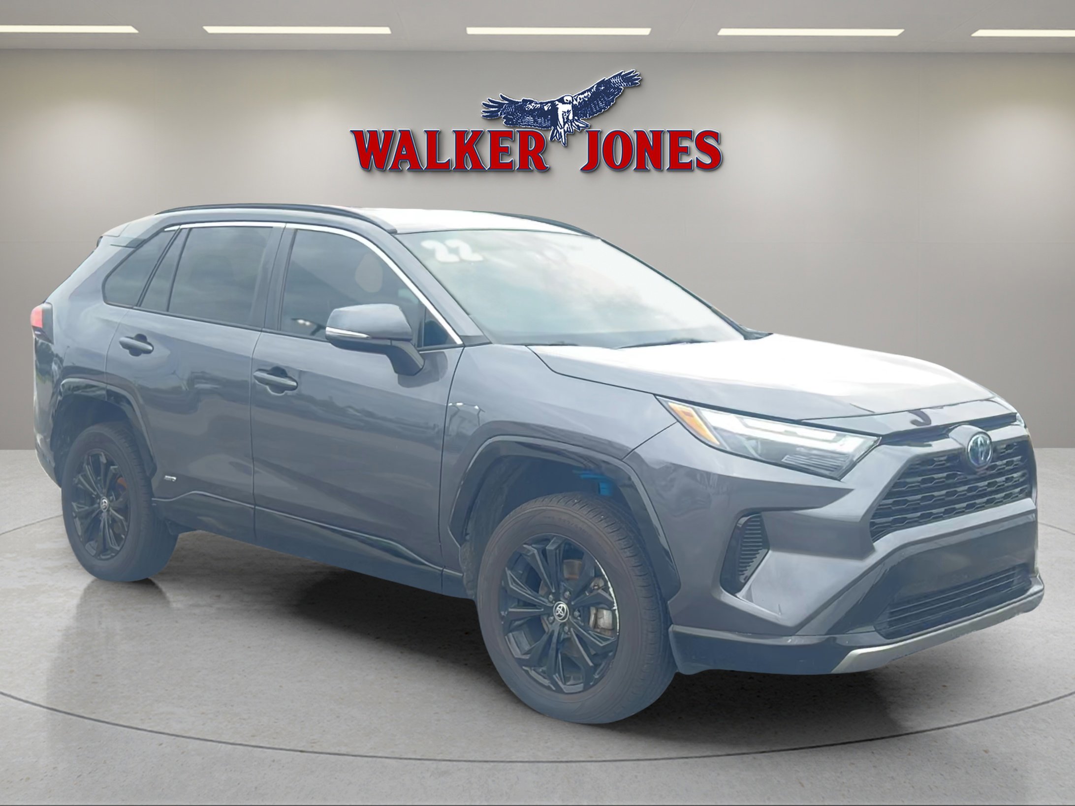 Used 2022 Toyota RAV4 SE w/ SE Grade Weather Package