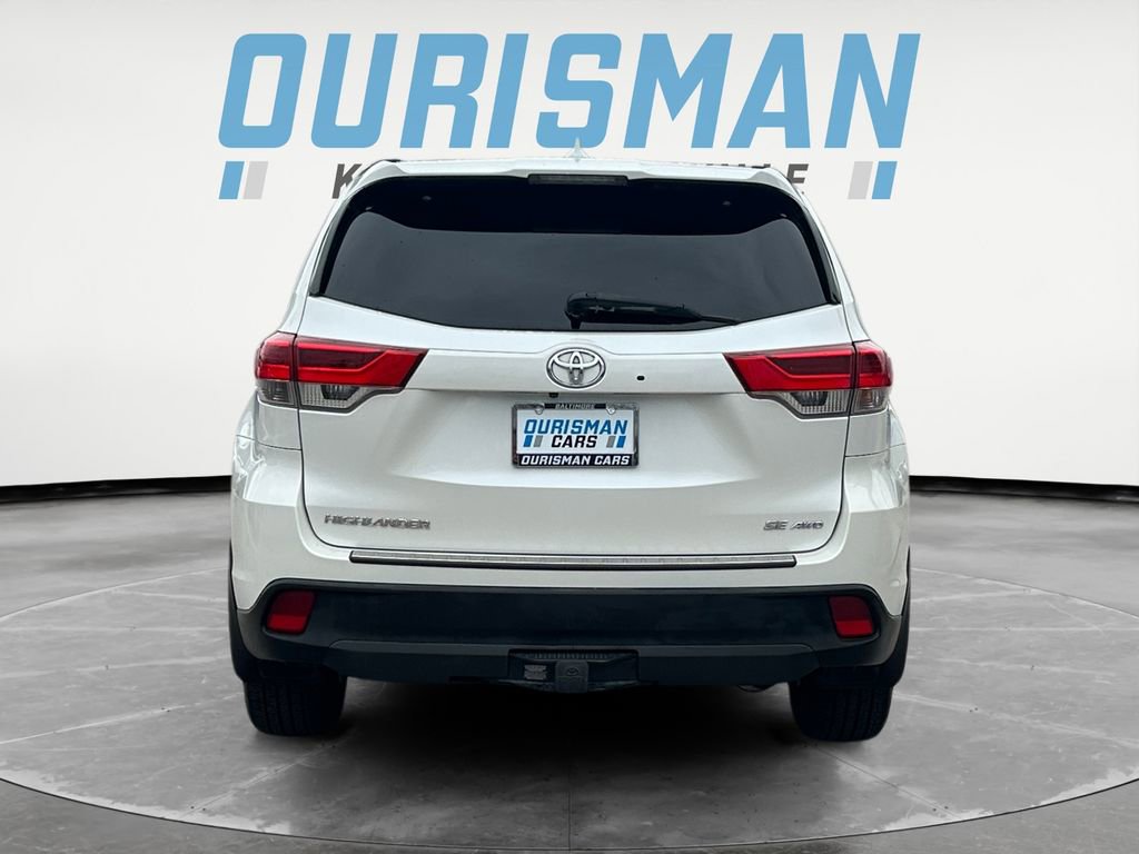 Used 2018 Toyota Highlander SE w/ Protection Package #3 image 5