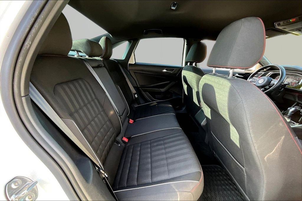Used 2020 Volkswagen Jetta GLI image 24