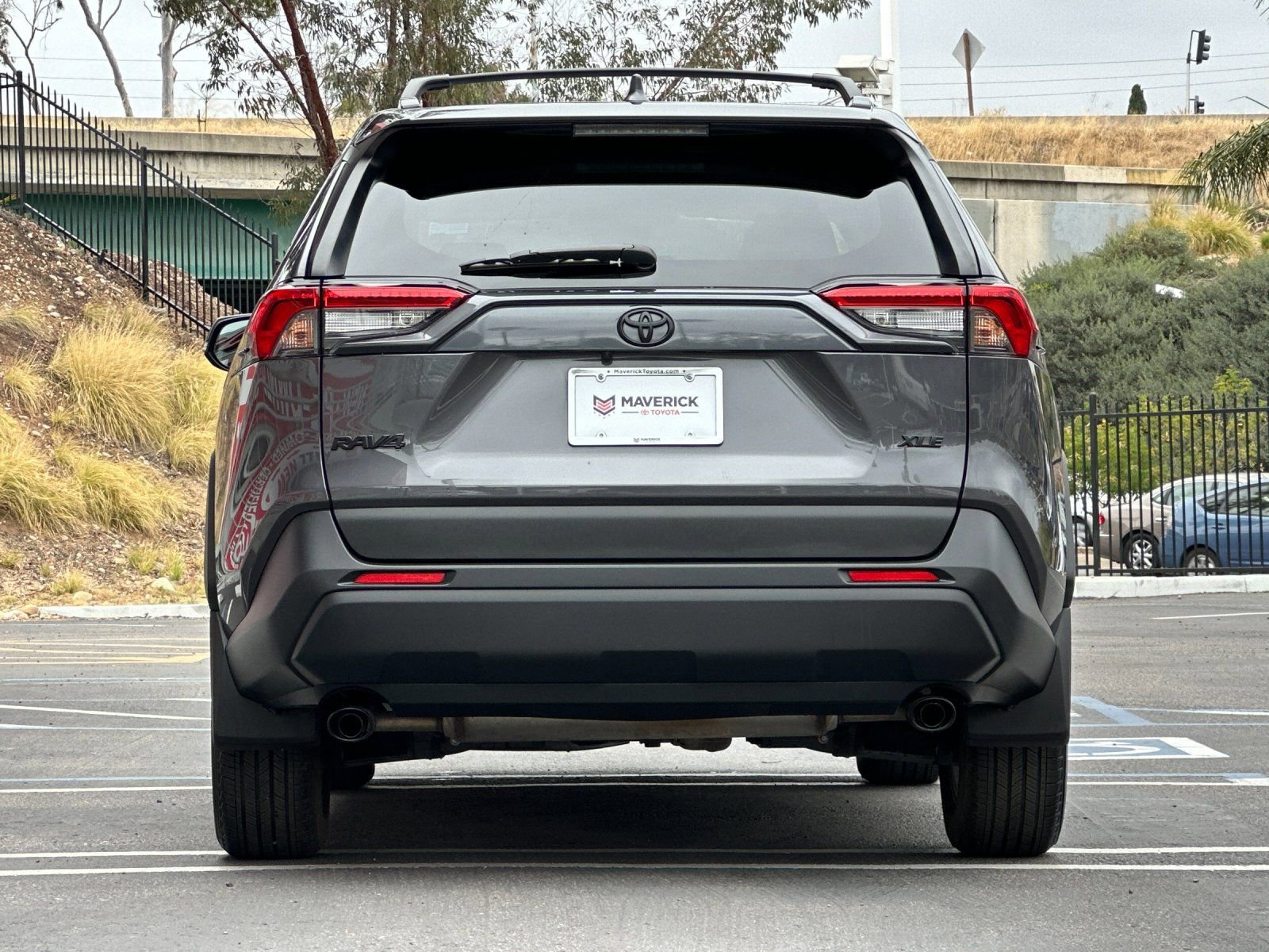 Used 2025 Toyota RAV4 XLE FWD image 4