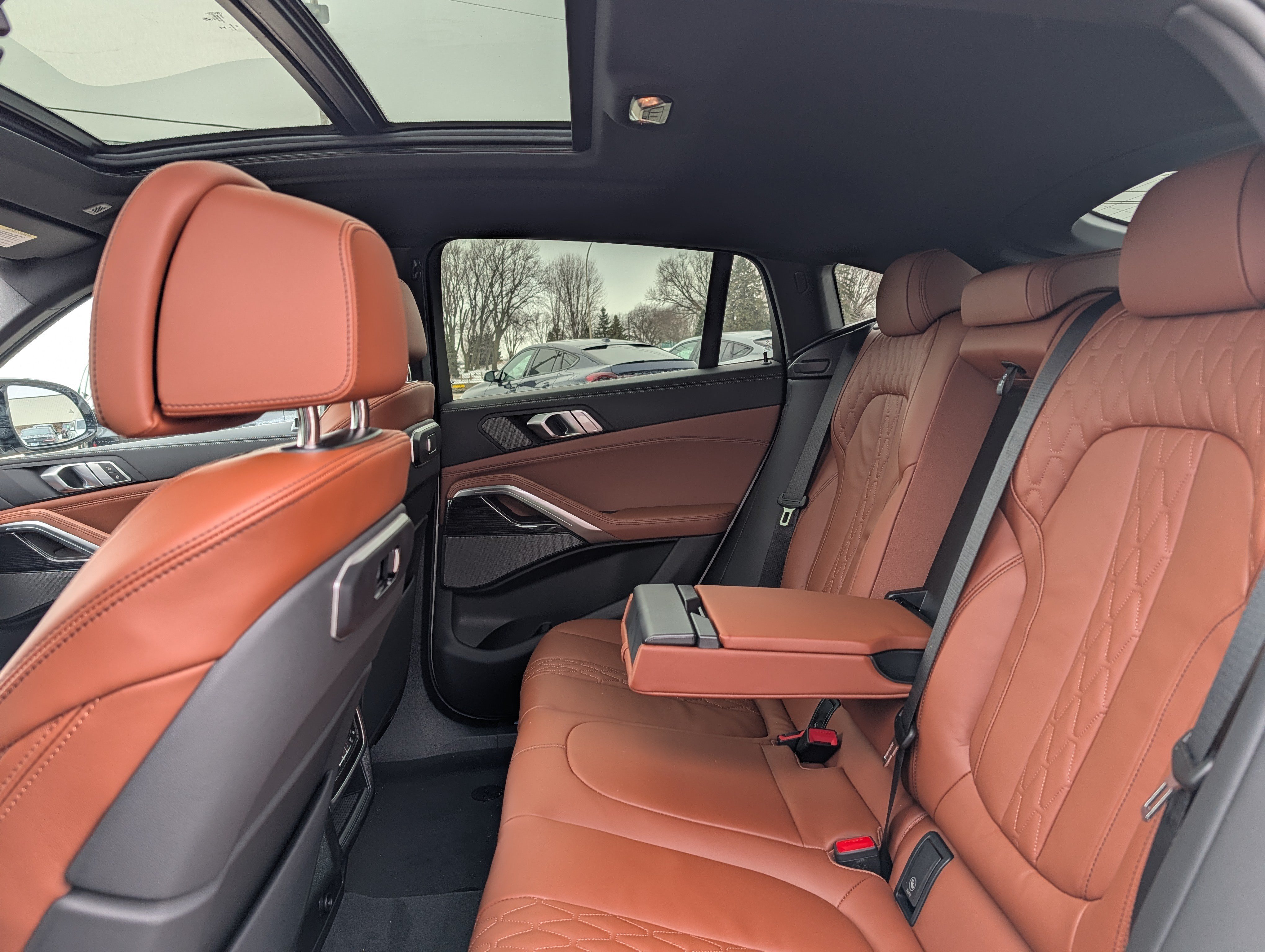 New 2026 BMW X6 M60i AWD/4WD image 6