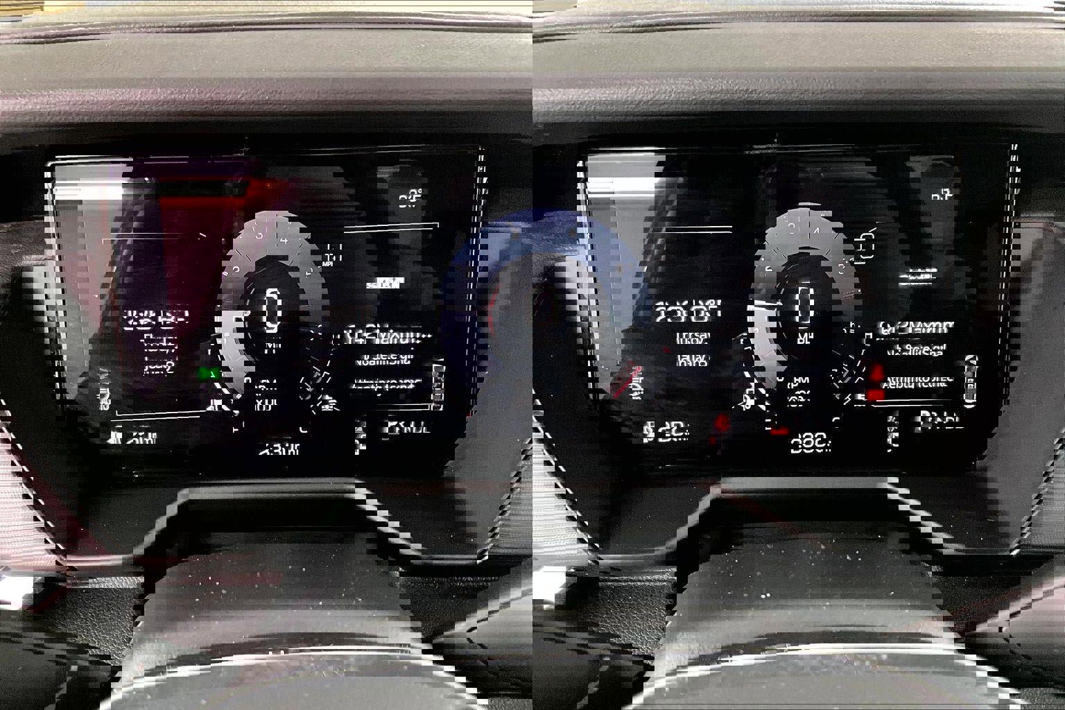 Used 2025 GMC Acadia Elevation image 13