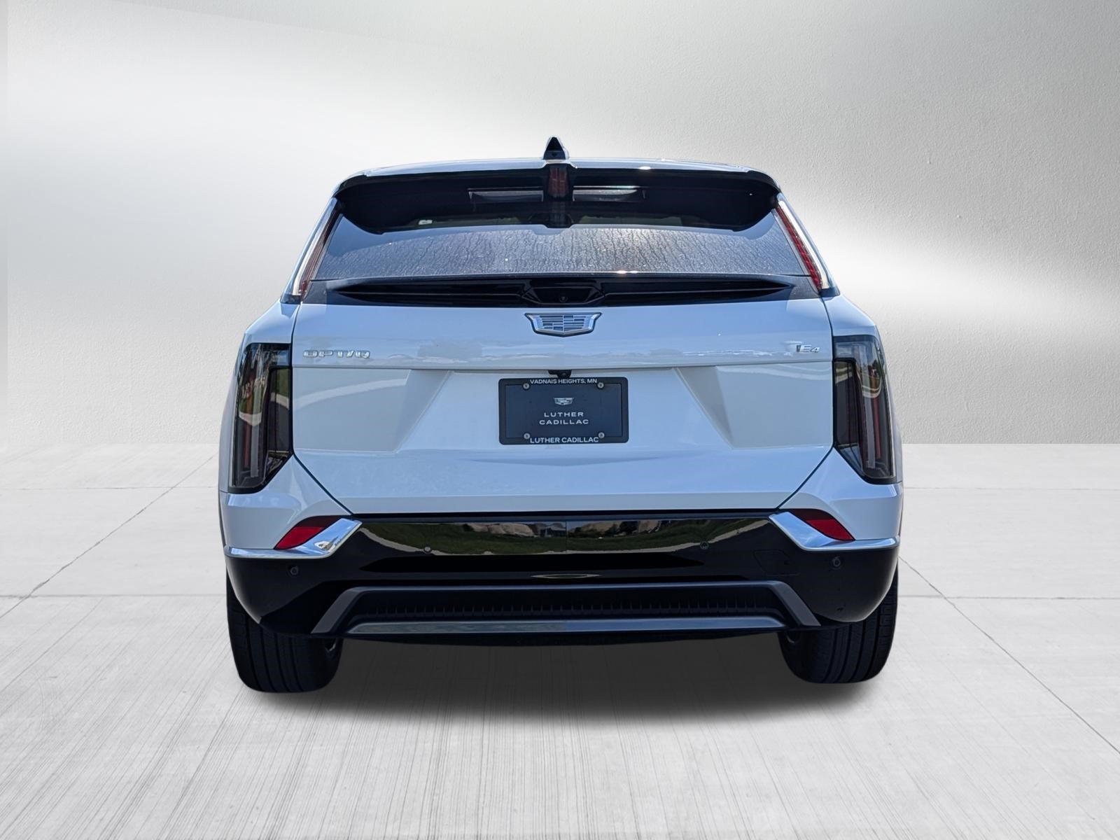 New 2027 Cadillac Optiq Luxury w/ LPO, Floor Liner Package AWD/4WD image 6