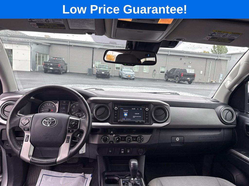 Used 2018 Toyota Tacoma SR5 AWD/4WD image 37