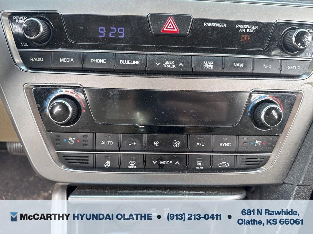 Used 2016 Hyundai Sonata Limited w/ Option Group 05 FWD image 10