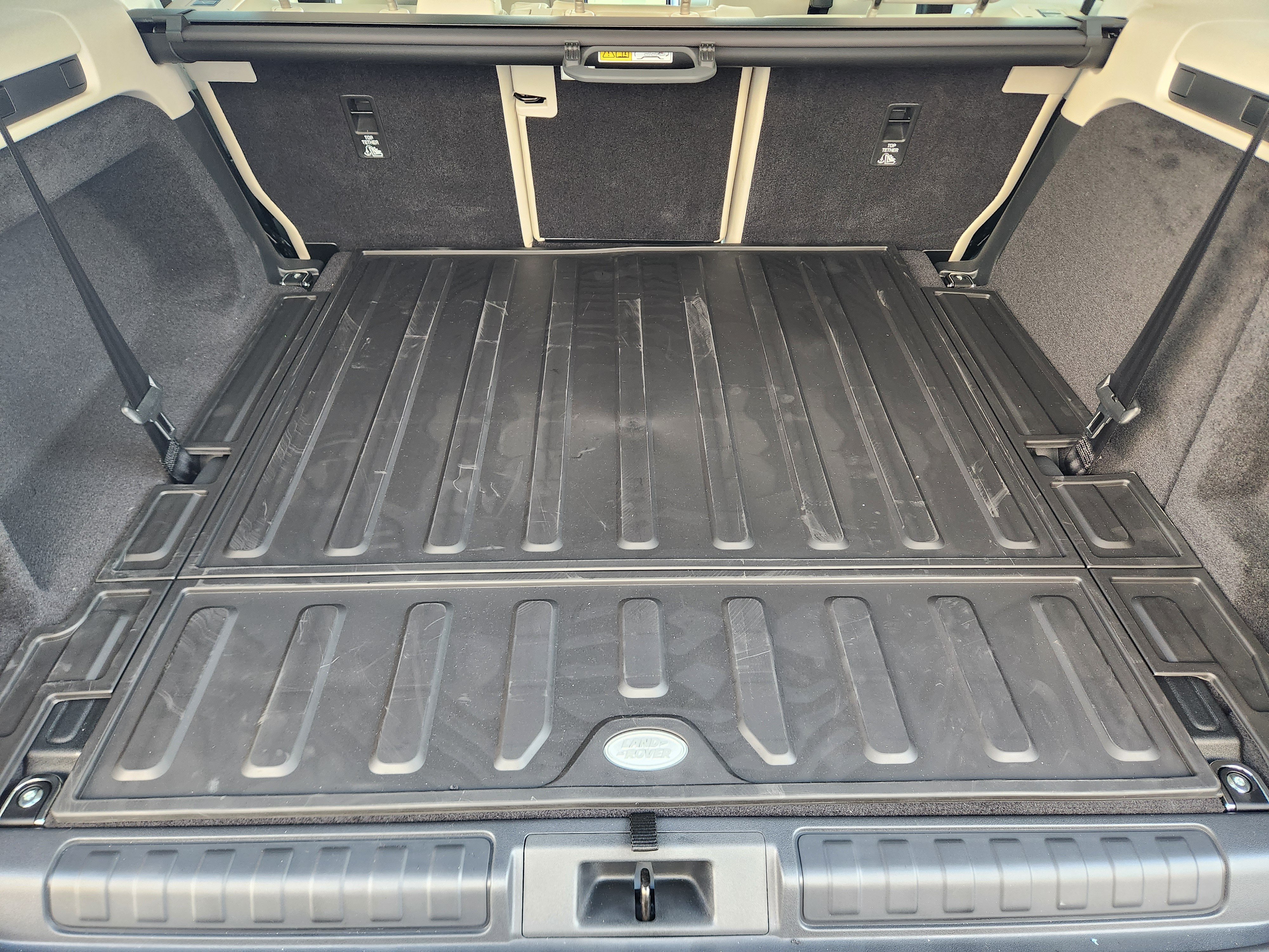 New 2026 Land Rover Discovery Dynamic SE AWD/4WD image 29