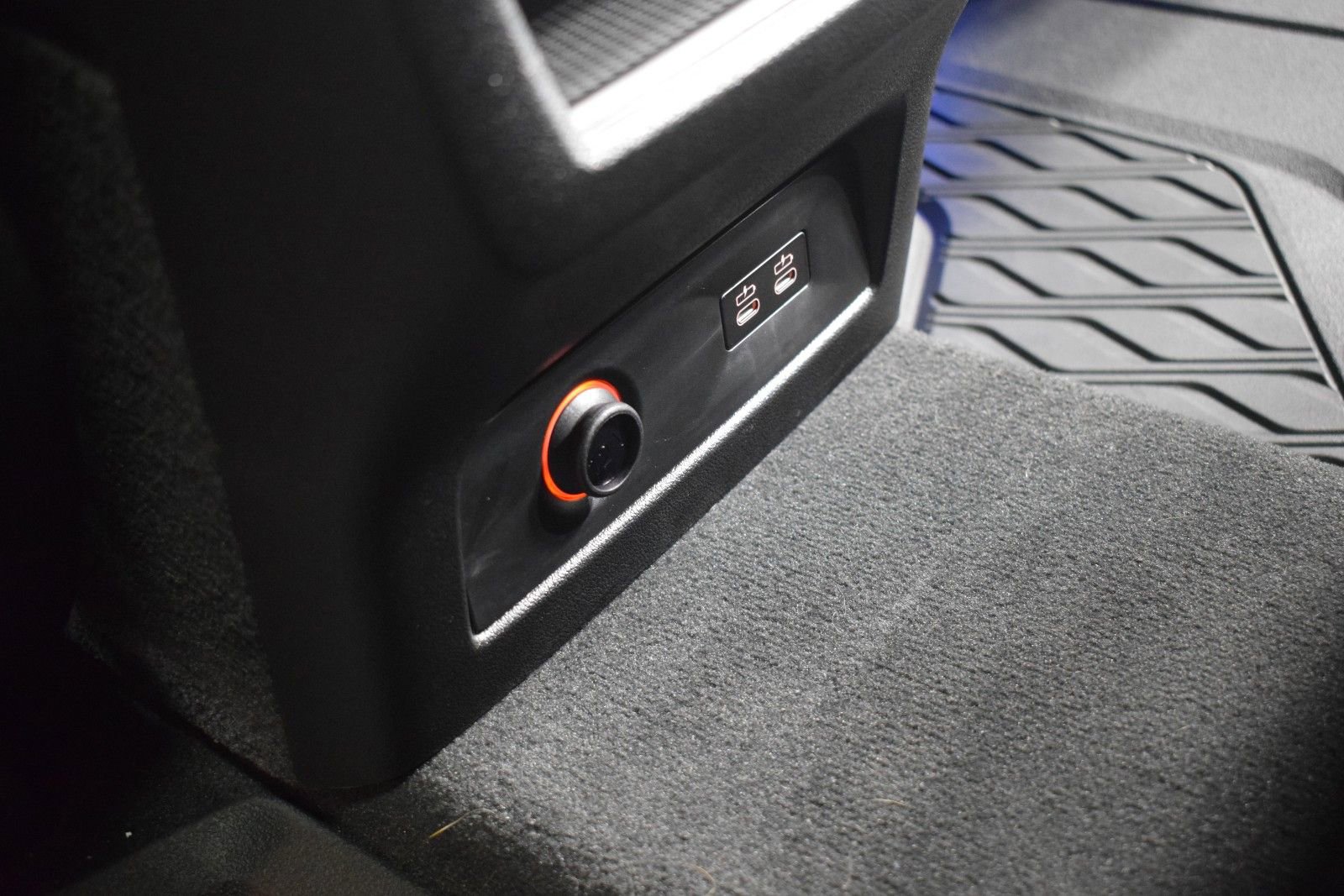 Used 2025 BMW X5 M Competition AWD/4WD image 23