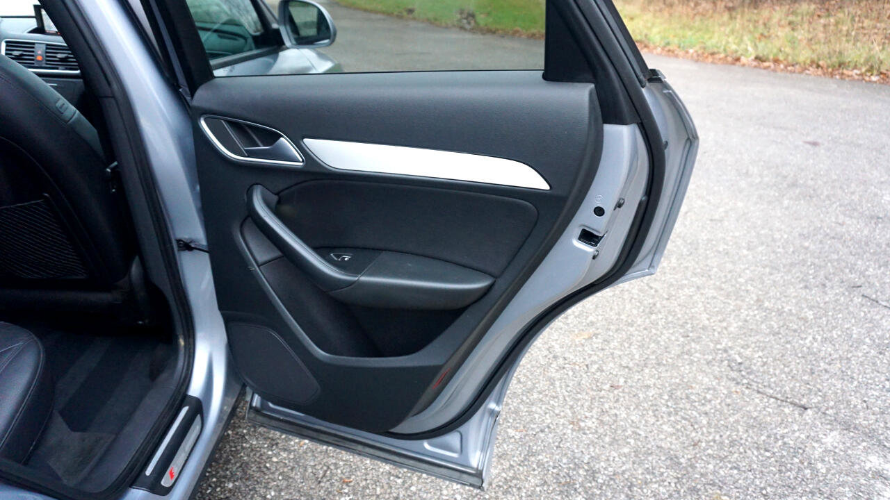 Used 2018 Audi Q3 2.0T Premium image 24