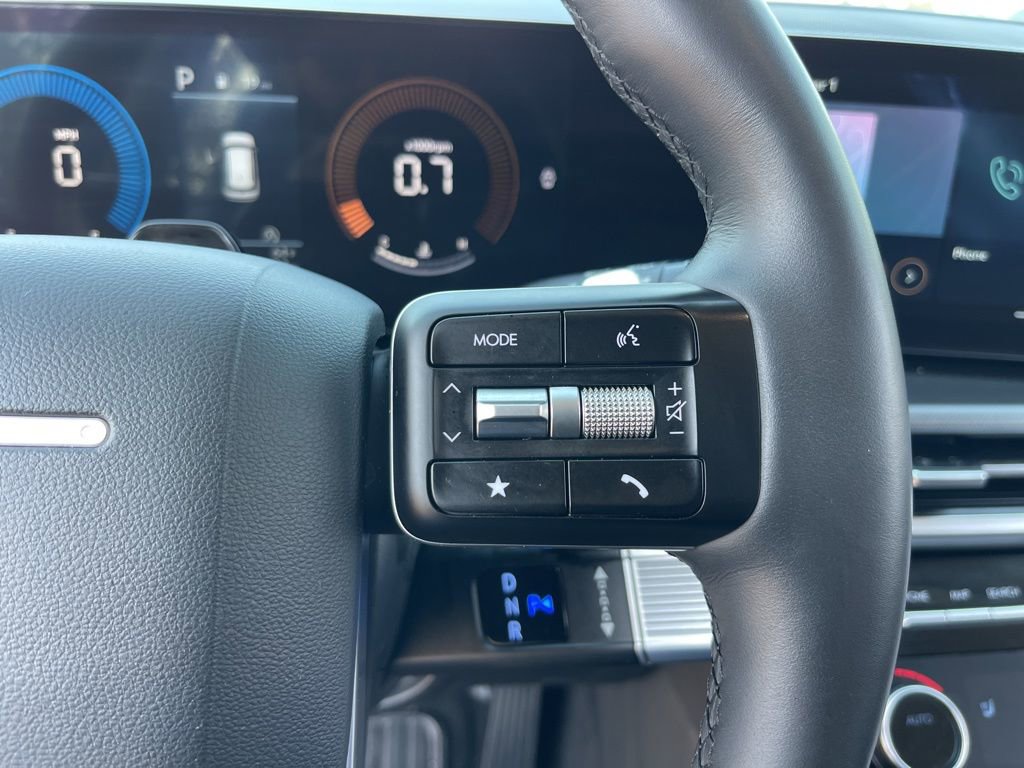 Certified 2025 Hyundai Santa Fe SEL image 17