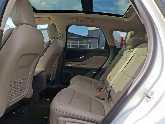 Used 2021 Lincoln Corsair AWD w/ Premium Package image 10