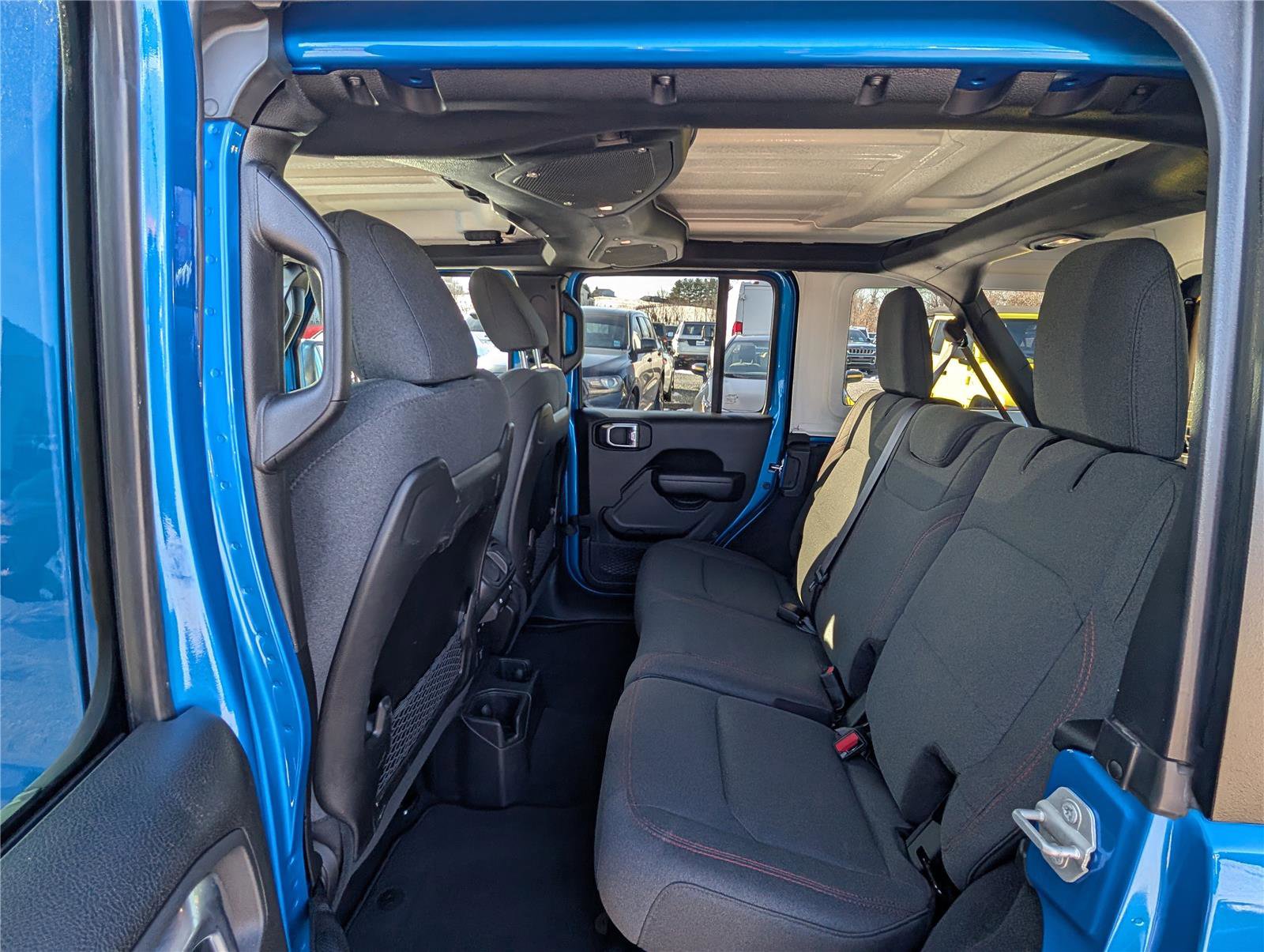 Used 2024 Jeep Wrangler Unlimited Rubicon image 15