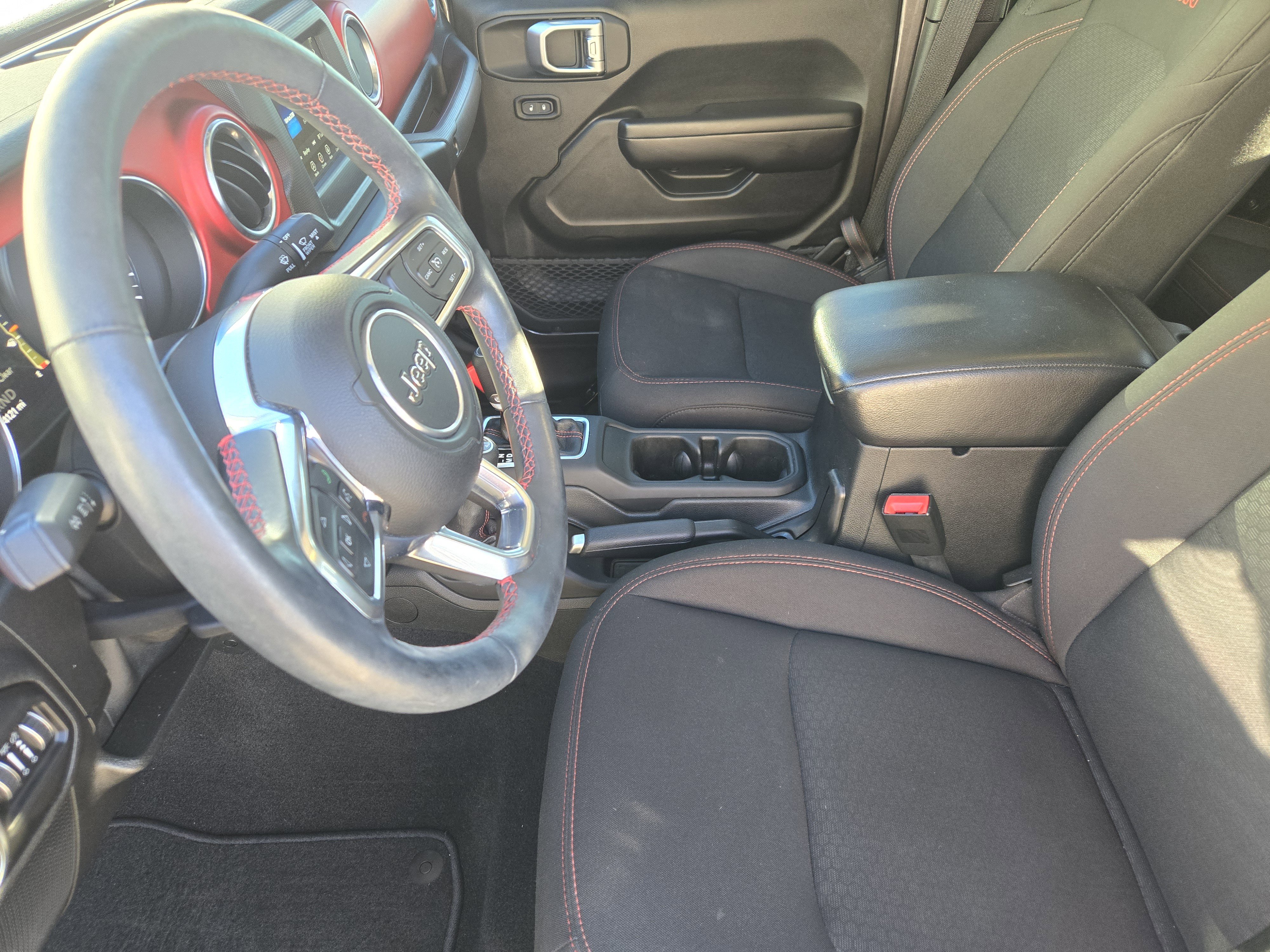 Used 2020 Jeep Gladiator Rubicon w/ Cold Weather Group image 16