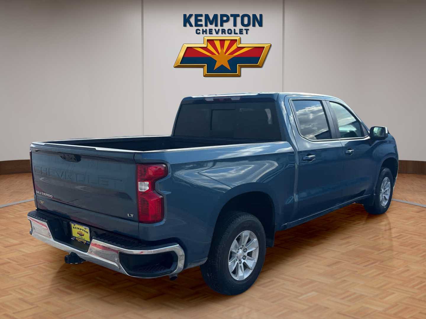 Used 2024 Chevrolet Silverado 1500 LT w/ Safety Package RWD image 5