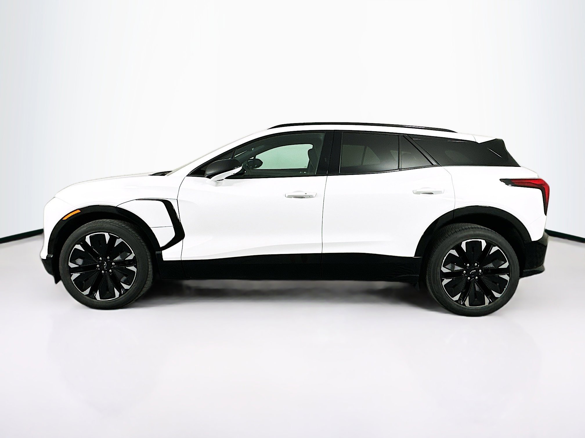 Used 2024 Chevrolet Blazer EV RS AWD/4WD image 4