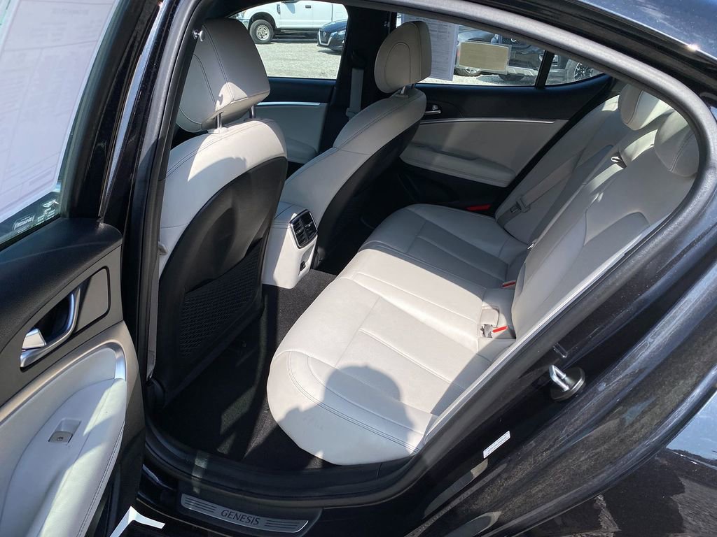 Used 2024 Genesis G70 2.5T image 24