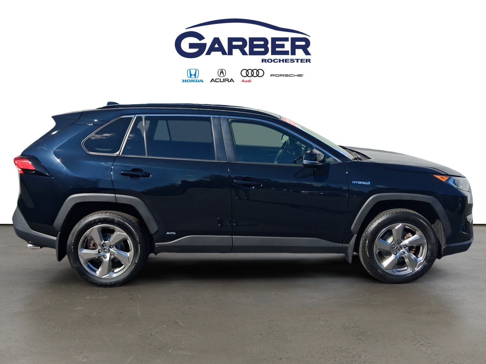 Used 2021 Toyota RAV4 XLE Premium AWD/4WD image 9