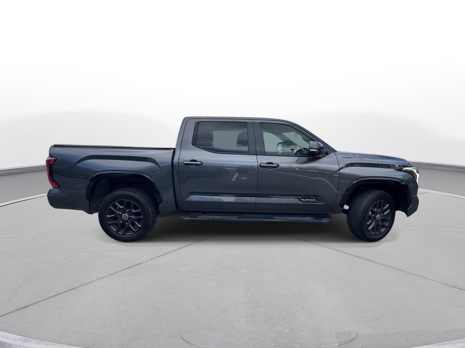 Used 2024 Toyota Tundra Platinum AWD/4WD image 5