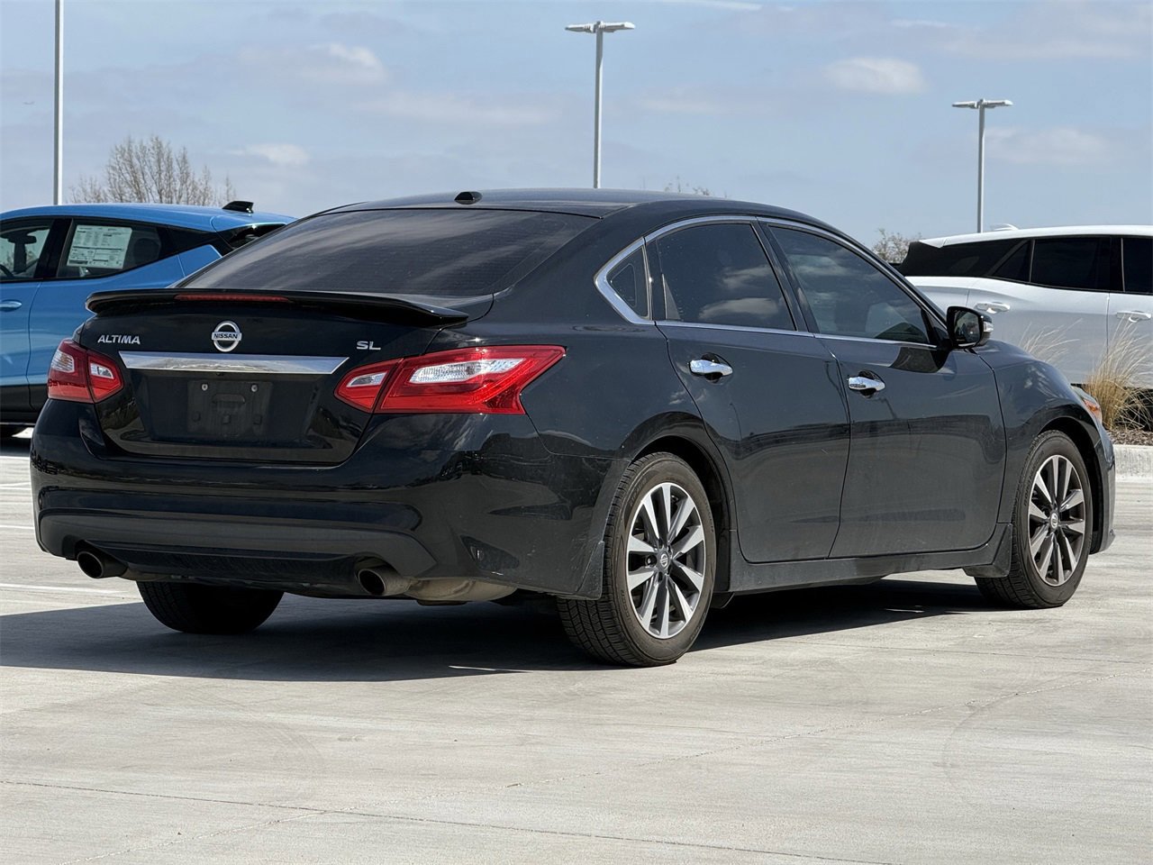 Used 2017 Nissan Altima 2.5 SL w/ 2.5 Technology Package image 5