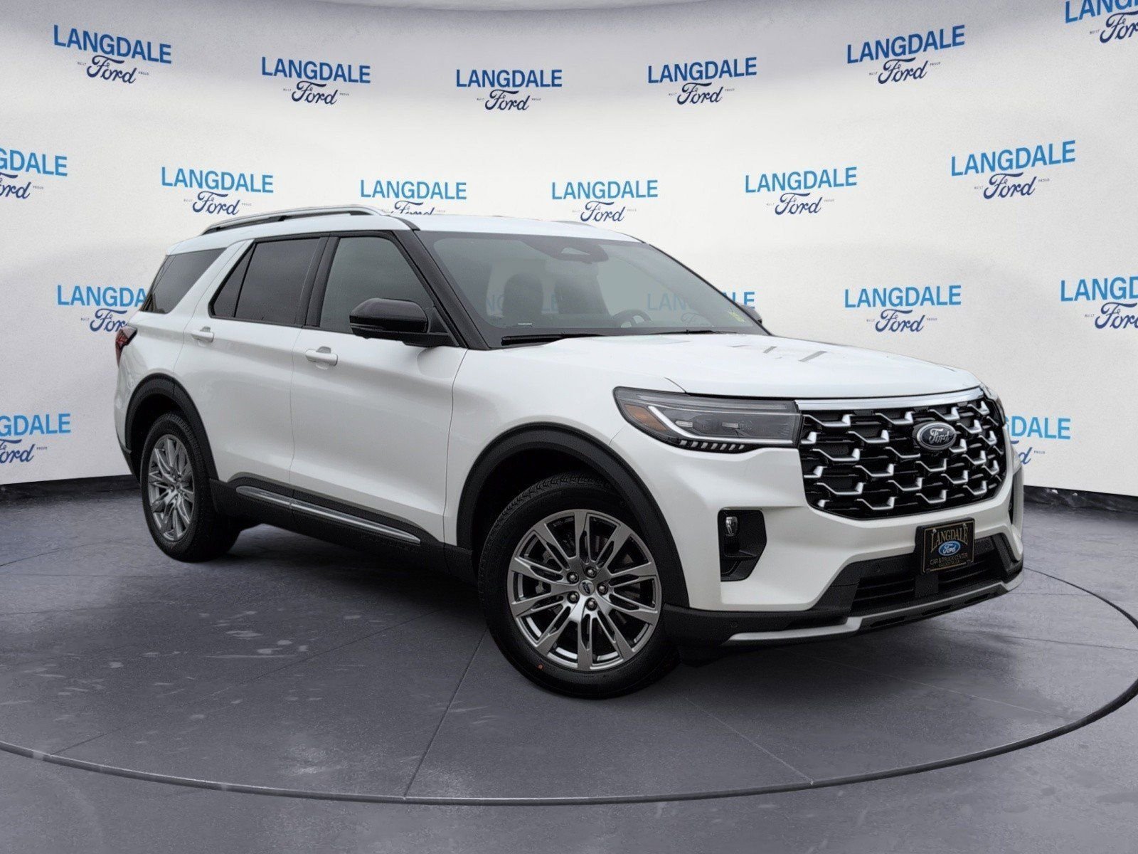 New 2026 Ford Explorer Platinum image 2