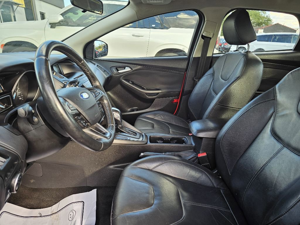 Used 2016 Ford Focus SE w/ Equipment Group 201A image 19