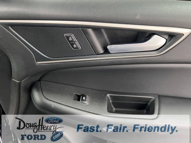 Used 2024 Ford Edge SEL image 35