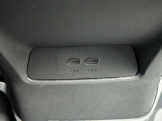 New 2026 Chevrolet Equinox RS w/ Convenience Package III FWD image 17
