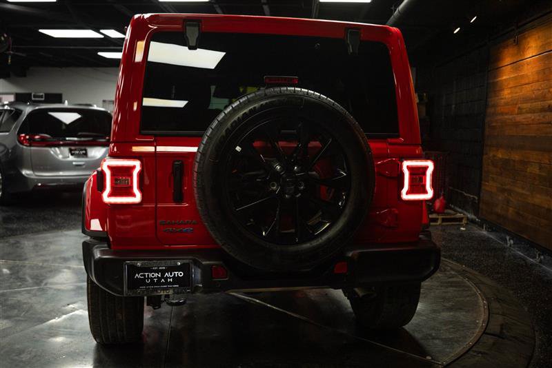 Used 2025 Jeep Wrangler Unlimited Sahara w/ Safety Group image 6