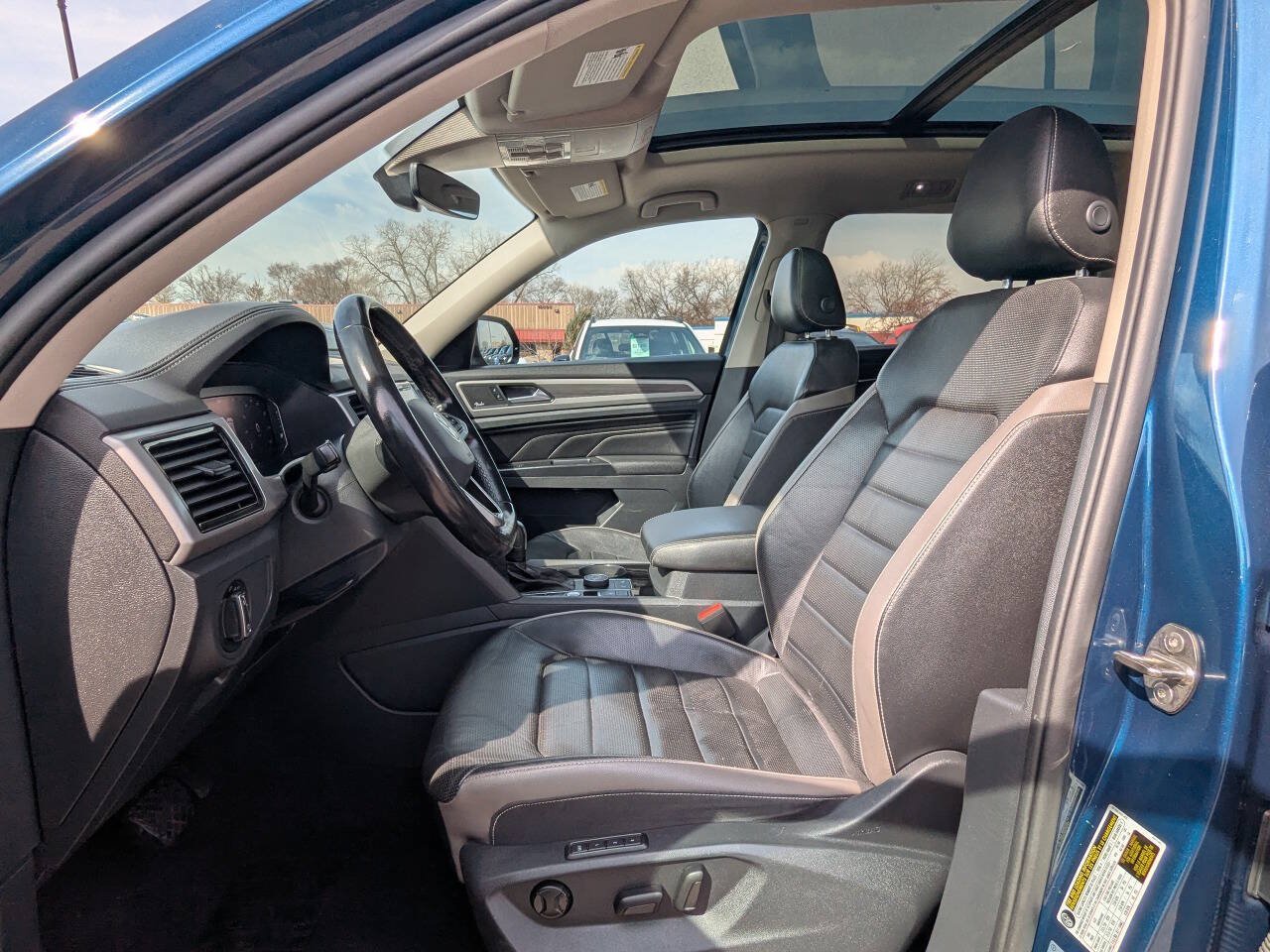 Used 2021 Volkswagen Atlas SEL Premium AWD/4WD image 12
