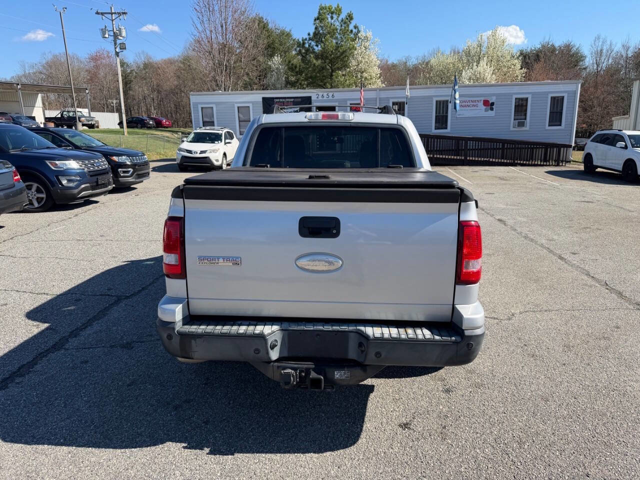 Used 2010 Ford Explorer Sport Trac XLT image 8